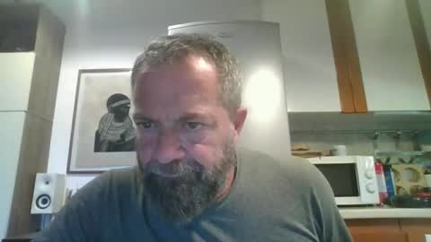 muzungu5 online show from 4, 11, 2025