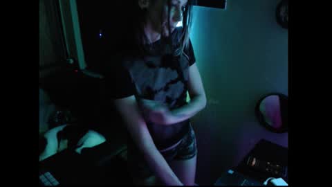 ghost mantis online show from 8, 11, 2025