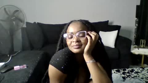 Snapshot of mwana69 chatting on 23, 6, 2026 mwana69 online show from 23, 6, 2026
