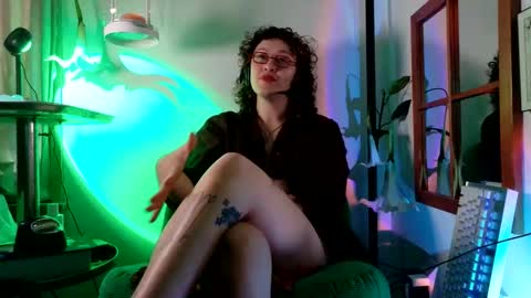 Mx. Anouk Divine online show from 17, 5, 2026