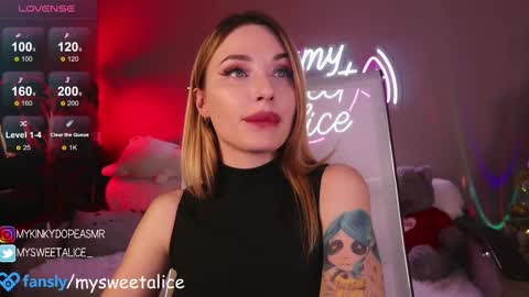 Snapshot of my__sweet__alice chatting on 9, 3, 2025 mysweetalice online show from 9, 3, 2025