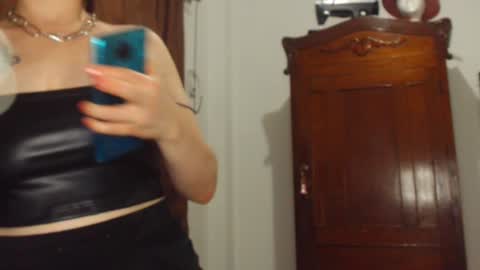     sara      i know you love me xoxox     online show from 7, 12, 2024