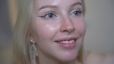 Snapshot of my_stella chatting on 16, 1, 2025 STELLA Im here today online show from 16, 1, 2025