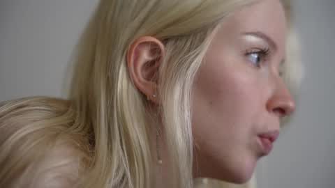 Snapshot of my_stella chatting on 18, 1, 2025 STELLA Im here today online show from 18, 1, 2025