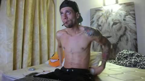 JUAN TORRES CREATURE online show from 17, 11, 2025