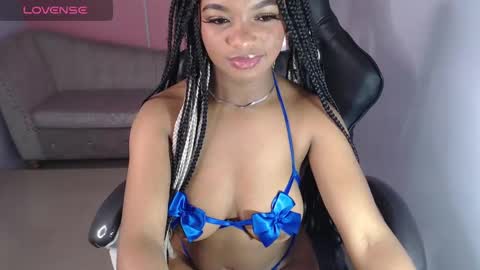 mychell_ch online show from 12, 2, 2025