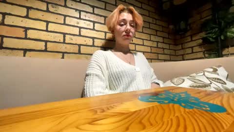 Snapshot of myeshacovarrubio chatting on 23, 9, 2025 Esha online show from 23, 9, 2025