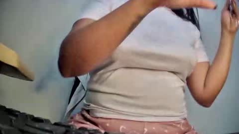 Snapshot of myhoney_hot chatting on 7, 1, 2026 myhoney_hot online show from 7, 1, 2026