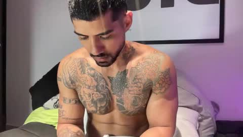 Myke esthetic online show from 12, 10, 2025