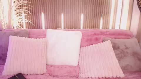 Snapshot of myladreams_ chatting on 27, 9, 2025 Myla  online show from 27, 9, 2025