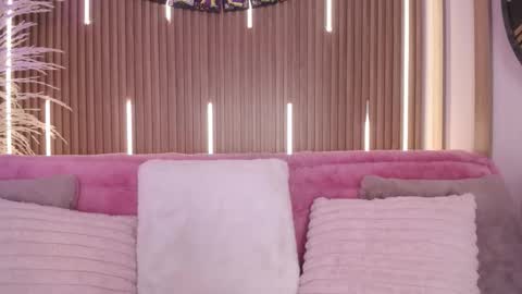 Snapshot of myladreams_ chatting on 18, 10, 2025 Myla  online show from 18, 10, 2025