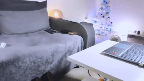 Snapshot of mylegsonheels chatting on 2, 2, 2025 Anda online show from 2, 2, 2025