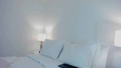 Myle online show from 14, 10, 2025