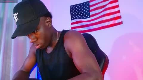 Mylo Wallace  online show from 25, 11, 2025