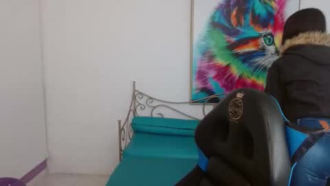 Snapshot of mylu_11 chatting on 21, 10, 2025 Milu 3 online show from 21, 10, 2025