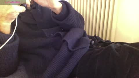 Bi sexy guy lovense hush is on private is open or password show tip if you like. online show from 15, 1, 2025