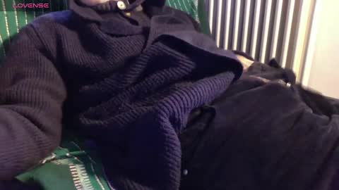 Bi sexy guy lovense hush is on private is open or password show tip if you like. online show from 10, 2, 2025