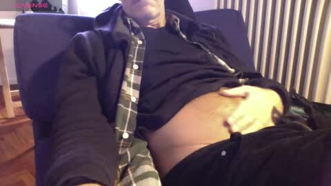 Snapshot of mynakedbeach chatting on 20, 2, 2026 Bi sexy guy lovense hush is on private is open or password show tip if you like. online show from 20, 2, 2026