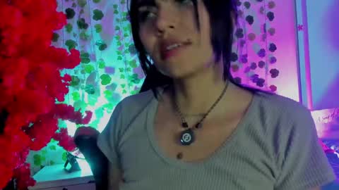 Snapshot of myomi_nix chatting on 27, 4, 2026 myomi online show from 27, 4, 2026
