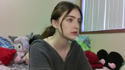 myrawood online show from 4, 4, 2026