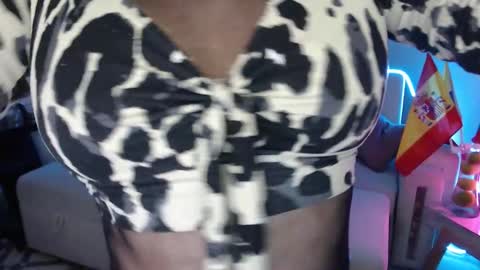 Snapshot of myrnasexxx chatting on 28, 1, 2025 Myrna Sessions online show from 28, 1, 2025