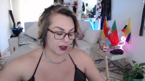 Snapshot of myrnasexxx chatting on 30, 1, 2025 Myrna Sessions online show from 30, 1, 2025