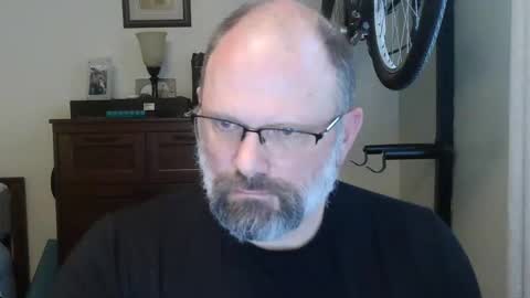 Just hanging out - No pressure online show from 4, 5, 2026