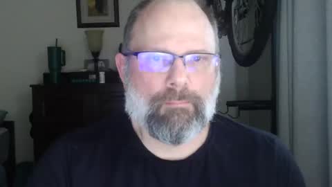 Just hanging out - No pressure online show from 9, 5, 2026
