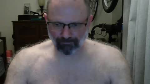 Just hanging out - No pressure online show from 26, 6, 2026