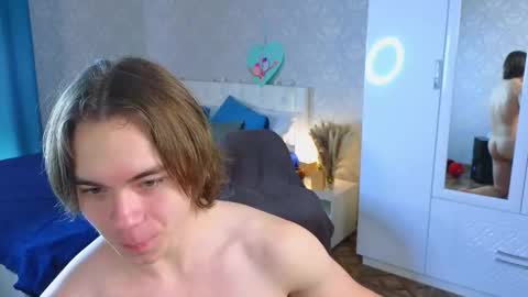 Snapshot of myshkek chatting on 8, 3, 2025 Mickey online show from 8, 3, 2025