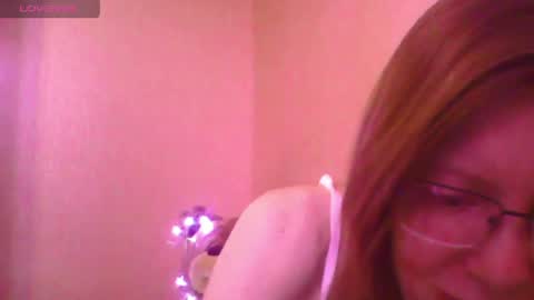 Snapshot of mysterious_blondy chatting on 8, 4, 2026 mysterious_blondy online show from 8, 4, 2026