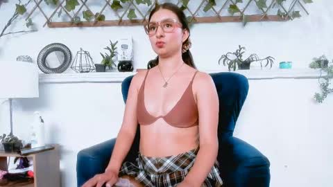 Mystery couple online show from 12, 5, 2026