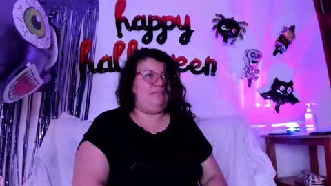 Snapshot of mystery_psique chatting on 29, 10, 2025 mystery_psique online show from 29, 10, 2025