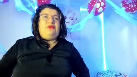 Snapshot of mystery_psique chatting on 3, 11, 2025 mystery_psique online show from 3, 11, 2025