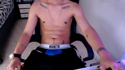 Snapshot of mysteryboy_thin16 chatting on 11, 2, 2025 mysteryboy_thin16 online show from 11, 2, 2025