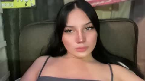 UR GIRL NEXTDOOR online show from 21, 4, 2026