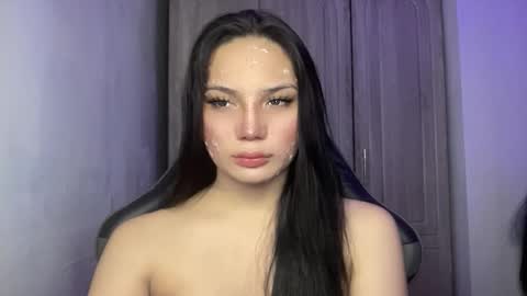 UR GIRL NEXTDOOR online show from 17, 5, 2026