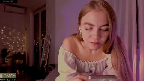 Michelle  Endlessly love and support you here every night online show from 23, 12, 2024