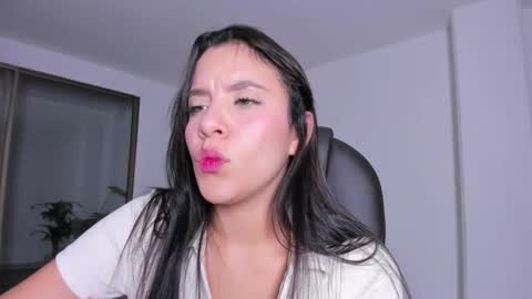 Elena online show from 30, 10, 2025