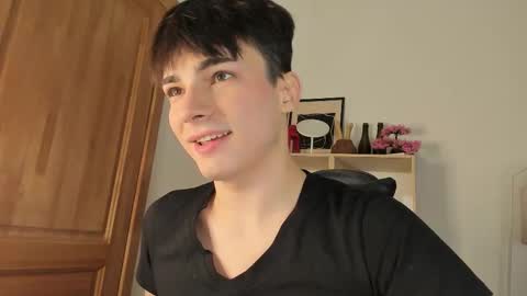 Evan Brown online show from 17, 12, 2025