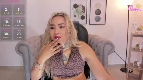 mystic_nova_ online show from 22, 5, 2026