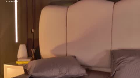 Rub online show from 8, 2, 2025