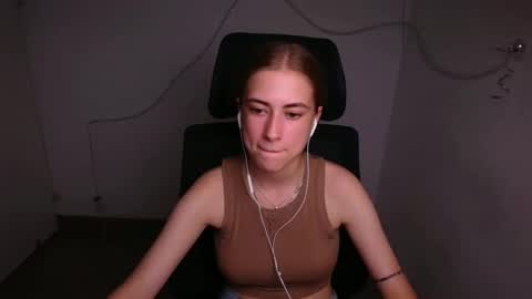 Emelie online show from 10, 9, 2025