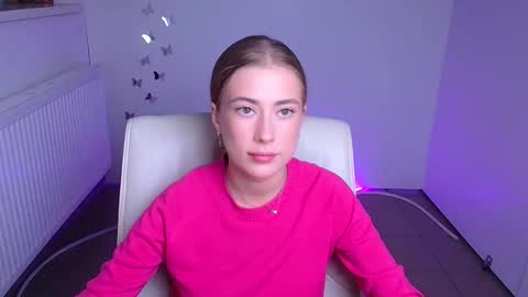 Emelie online show from 17, 9, 2025