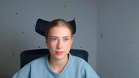 Emelie online show from 25, 9, 2025