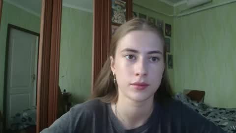 Emelie online show from 4, 10, 2025