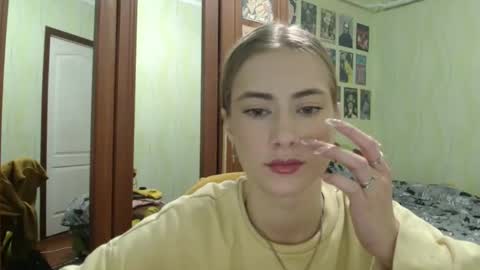 Emelie online show from 6, 10, 2025