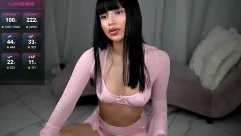 mysticlayla online show from 4, 11, 2025