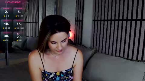 Snapshot of mystique_girl_ chatting on 27, 6, 2026 Angeline online show from 27, 6, 2026