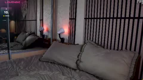 Snapshot of mystique_girl_ chatting on 6, 7, 2026 Angeline online show from 6, 7, 2026